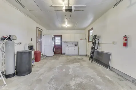 1787 W 250 S Shelbyville IN 46176