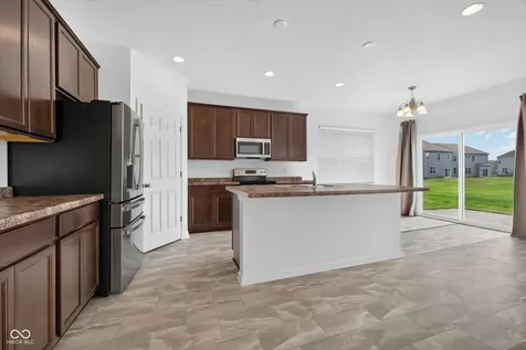 5115 Triple Crown Way Indianapolis IN 46237