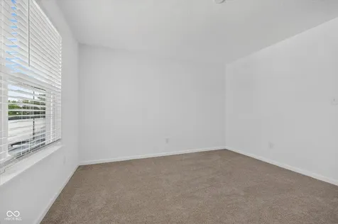 5115 Triple Crown Way Indianapolis IN 46237