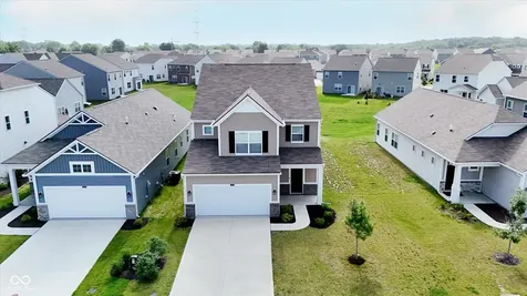 5115 Triple Crown Way Indianapolis IN 46237