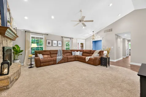 7197 E Pine Needle Lane Morgantown IN 46160