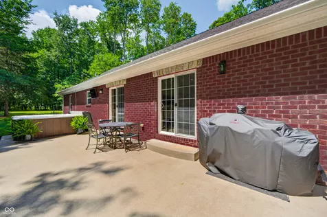 7197 E Pine Needle Lane Morgantown IN 46160