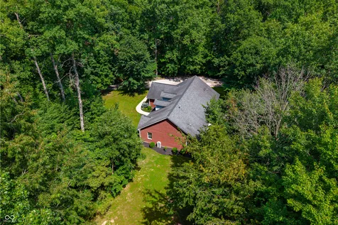 7197 E Pine Needle Lane Morgantown IN 46160
