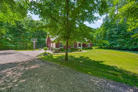 7197 E Pine Needle Lane Morgantown IN 46160