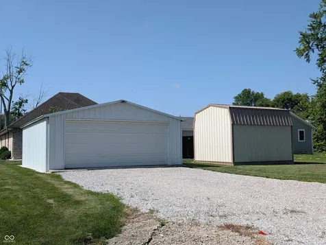 628 E 8th Street Rushville IN 46173