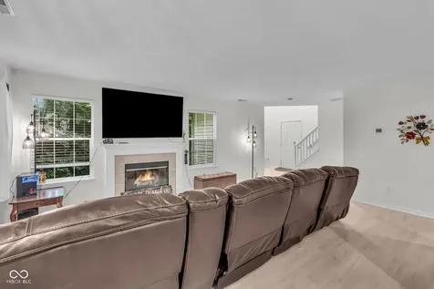 5624 Fair Ridge Place Indianapolis IN 46221