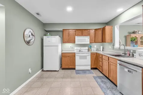 5624 Fair Ridge Place Indianapolis IN 46221