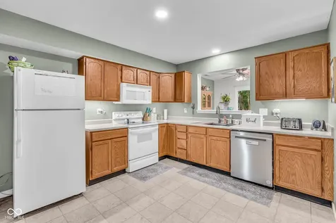 5624 Fair Ridge Place Indianapolis IN 46221