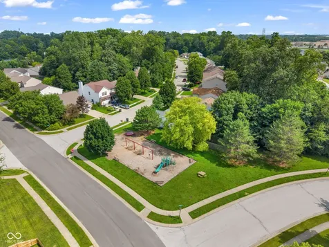 5624 Fair Ridge Place Indianapolis IN 46221