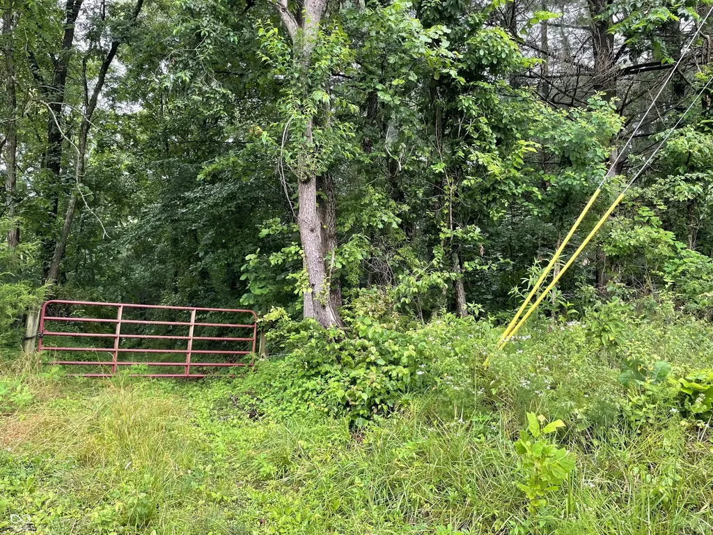 6000 W County Road 500 N Brownstown IN 47220