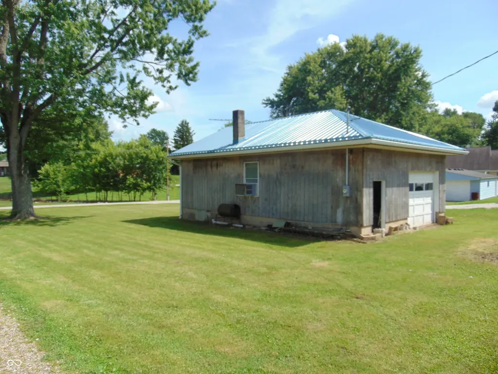 121 S Lebanon Street Jamestown IN 46147