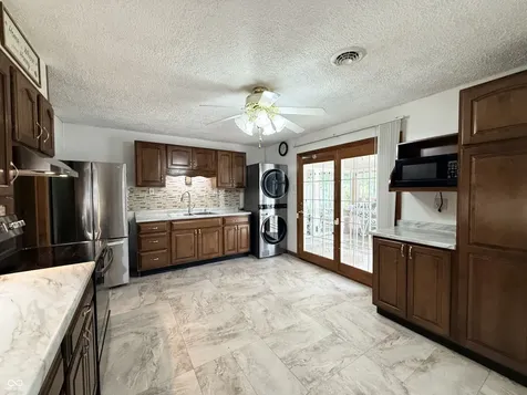 323 Fairlane Drive Crawfordsville IN 47933