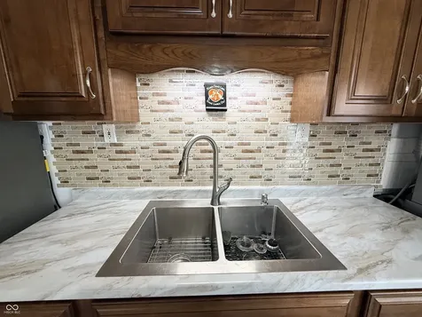 323 Fairlane Drive Crawfordsville IN 47933