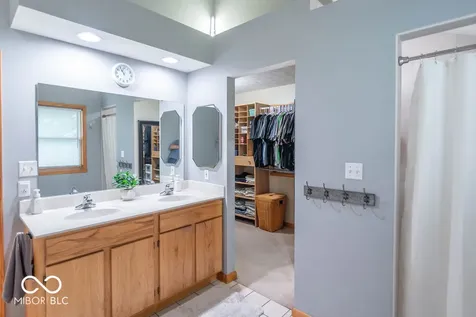 528 Macintosh Lane Danville IN 46122