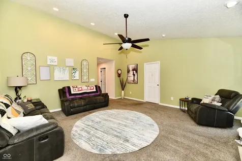 5644 Wood Hollow Drive Indianapolis IN 46239