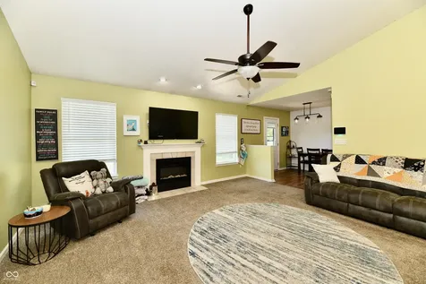 5644 Wood Hollow Drive Indianapolis IN 46239