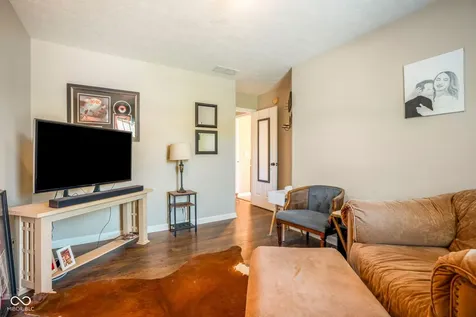 10891 Weston Drive Carmel IN 46032