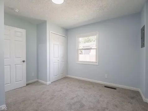 2643 Eagledale Drive Indianapolis IN 46222
