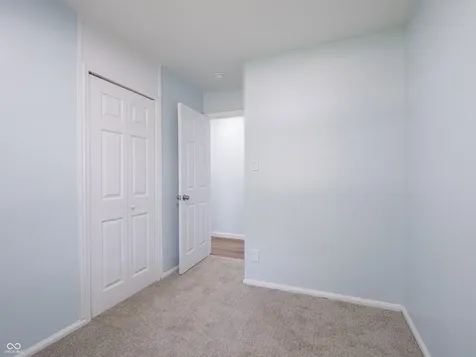 2643 Eagledale Drive Indianapolis IN 46222
