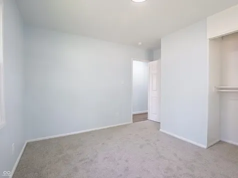 2643 Eagledale Drive Indianapolis IN 46222