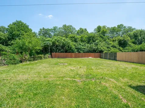 2643 Eagledale Drive Indianapolis IN 46222