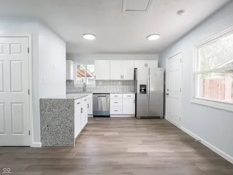2643 Eagledale Drive Indianapolis IN 46222