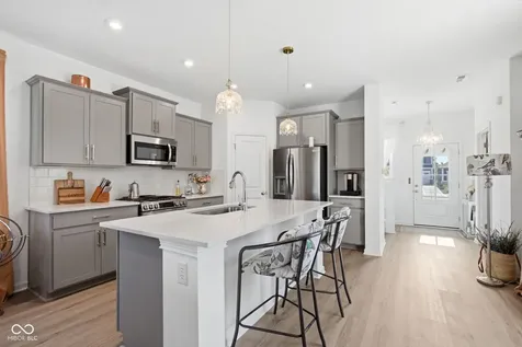 7401 Cella Lane Mccordsville IN 46055