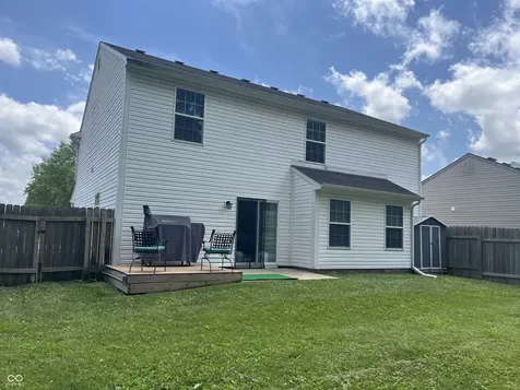 6818 Decatur Ridge Indianapolis IN 46221