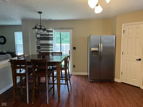 6818 Decatur Ridge Indianapolis IN 46221