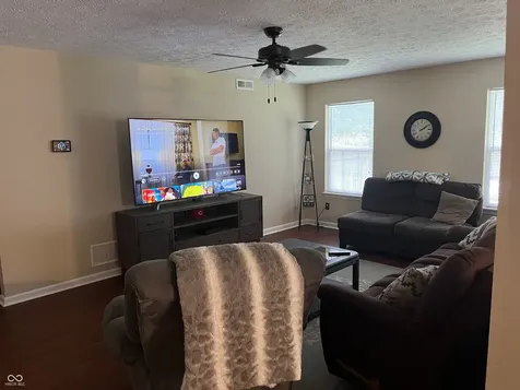 6818 Decatur Ridge Indianapolis IN 46221