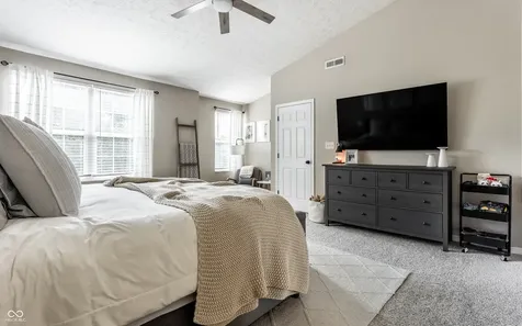 13044 W Elster Way Fishers IN 46037