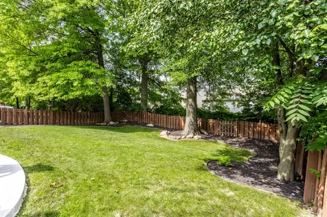 13044 W Elster Way Fishers IN 46037