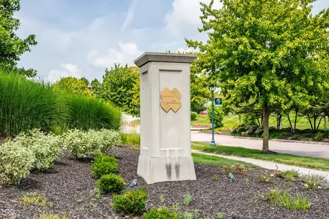 13044 W Elster Way Fishers IN 46037