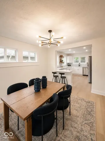 819 E 49th Indianapolis IN 46205