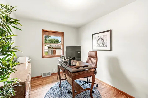 437 N 12th Avenue Beech Grove IN 46107
