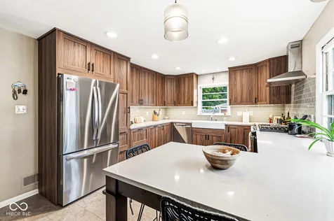 437 N 12th Avenue Beech Grove IN 46107