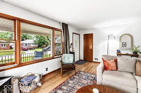 437 N 12th Avenue Beech Grove IN 46107