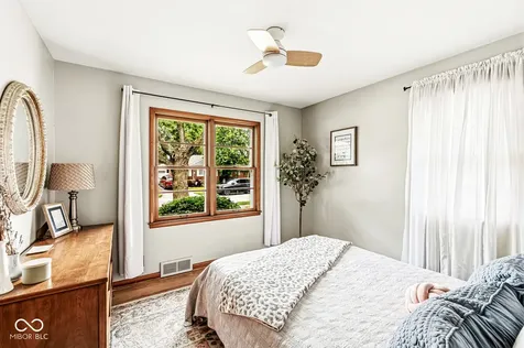 437 N 12th Avenue Beech Grove IN 46107
