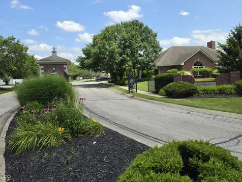 6041 Bluecrest Drive Indianapolis IN 46234