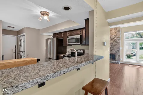 9338 Embers Way Indianapolis IN 46250