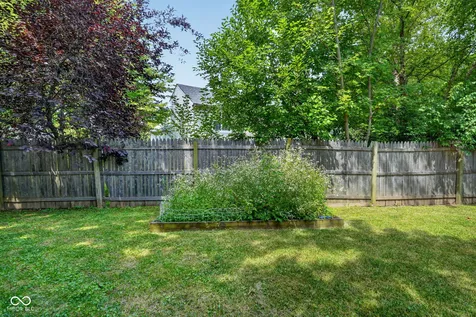 9338 Embers Way Indianapolis IN 46250