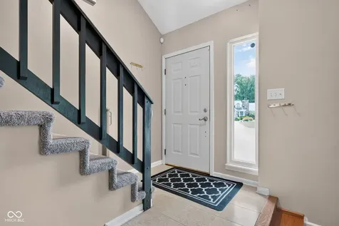 9338 Embers Way Indianapolis IN 46250