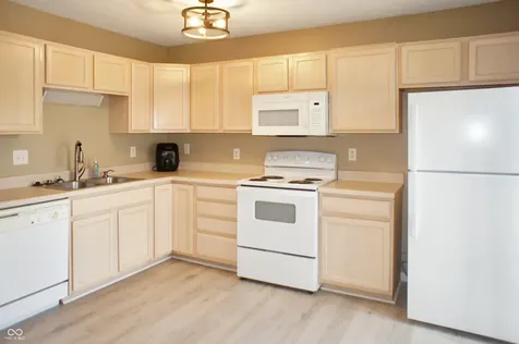 4805 Kelvington Drive Indianapolis IN 46254