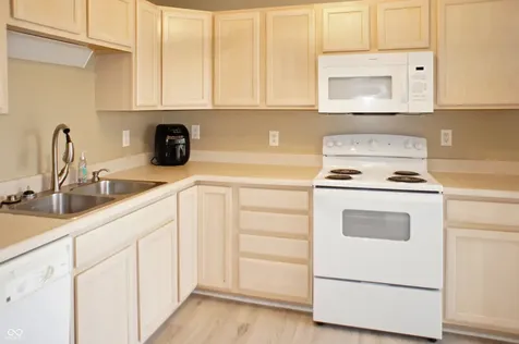 4805 Kelvington Drive Indianapolis IN 46254