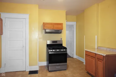 909 W Roache Street Indianapolis IN 46208