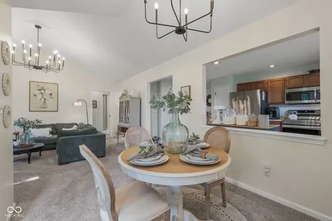 1046 Peppermill Run Greenwood IN 46143