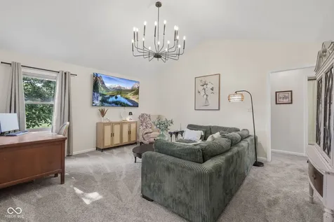 1046 Peppermill Run Greenwood IN 46143