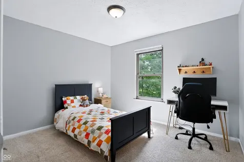 8245 Maple Leaf Court Indianapolis IN 46268