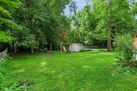 8245 Maple Leaf Court Indianapolis IN 46268