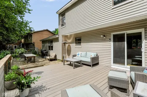 8245 Maple Leaf Court Indianapolis IN 46268